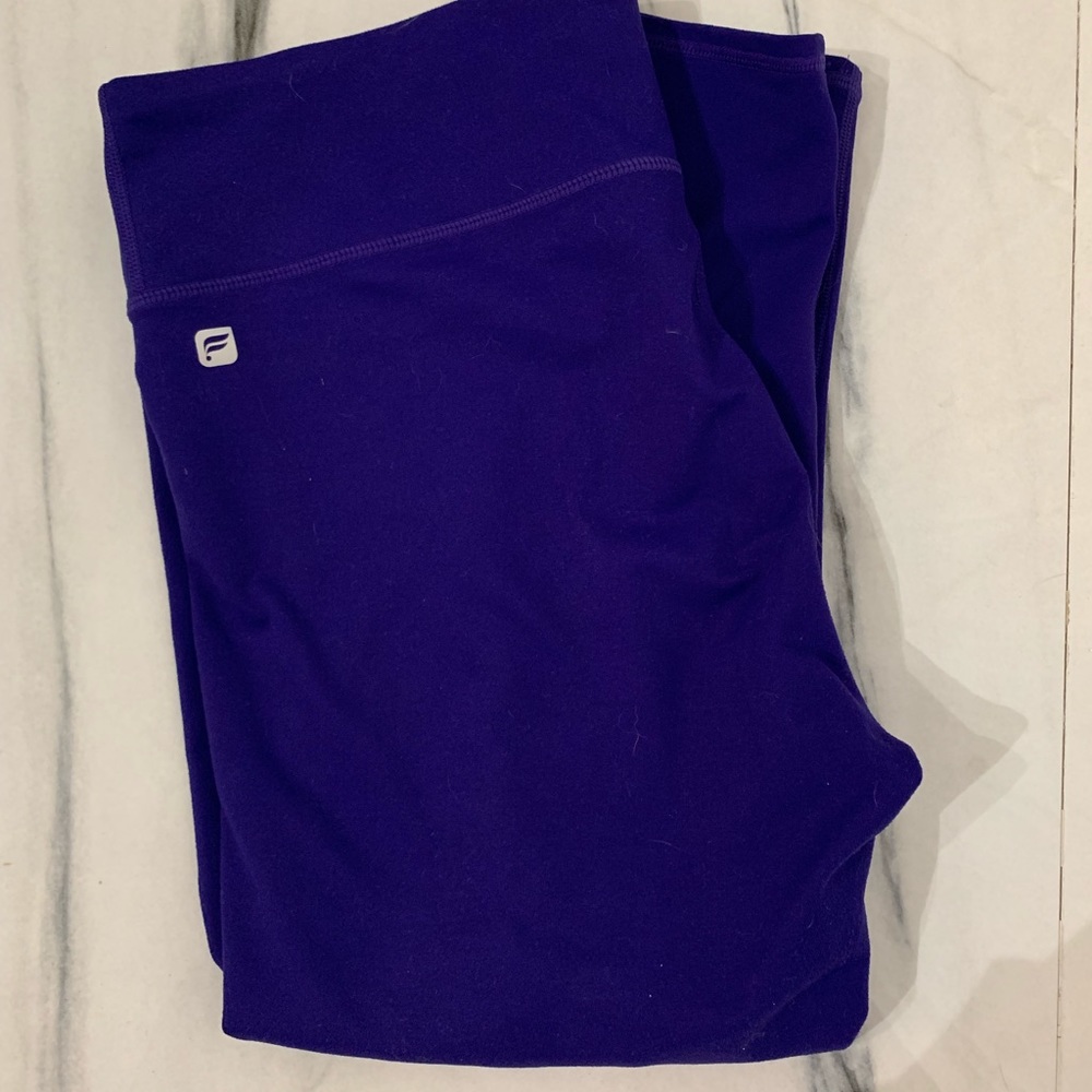 Women’s cropped Fabletics leggings